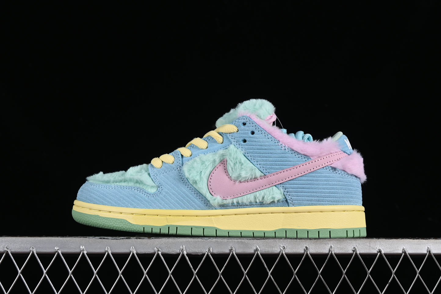 NikeSB Dunk Low Pro "Verdy Visty"