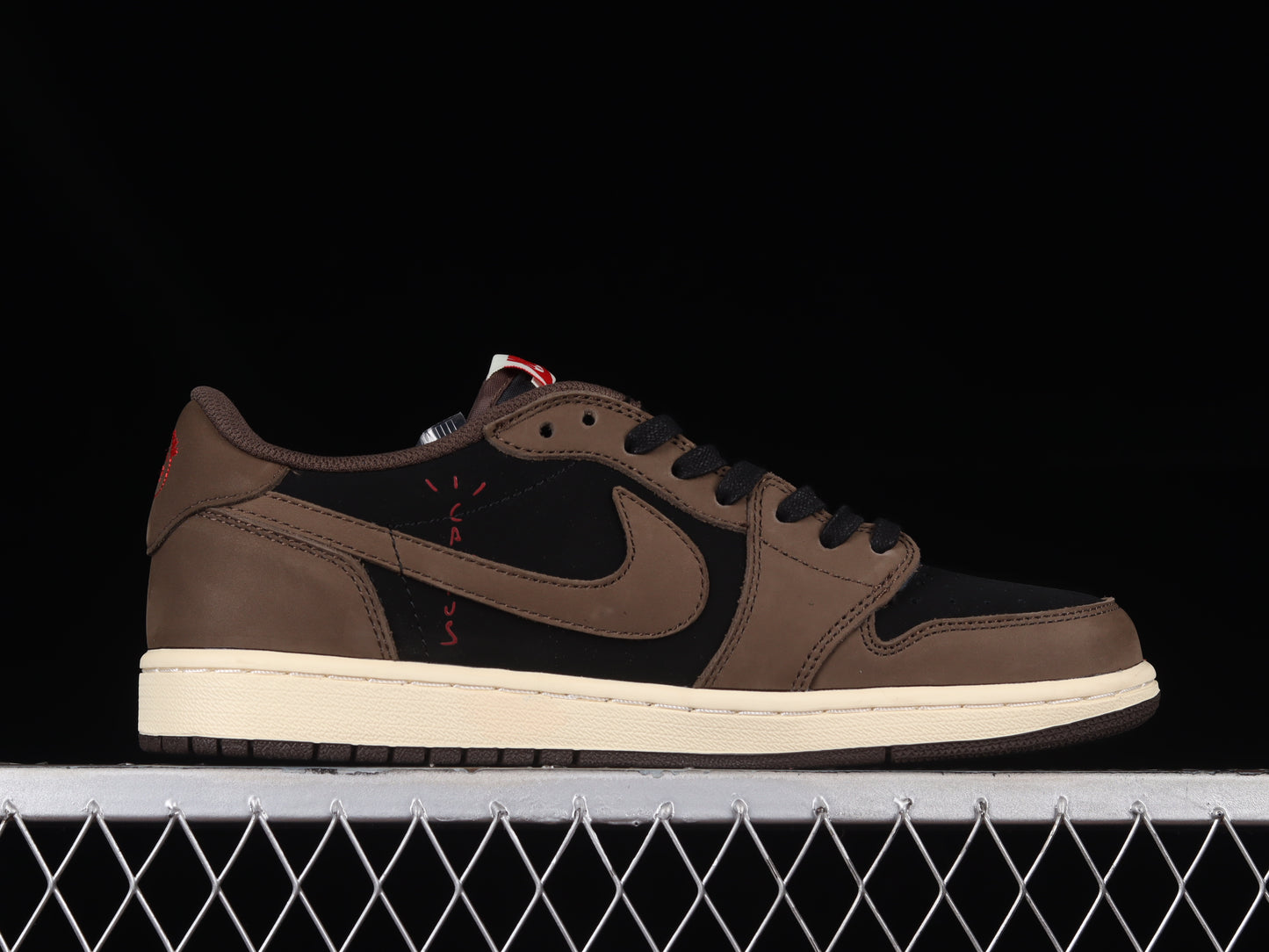 Jordan x Travis Scott "Mocha"