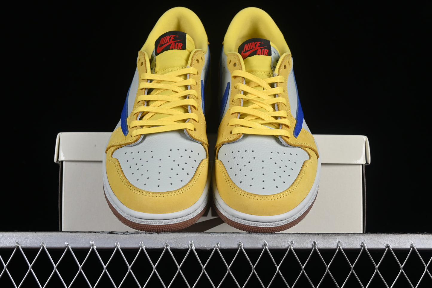 Jordan x Travis Scott Aj1 Low "Canary"