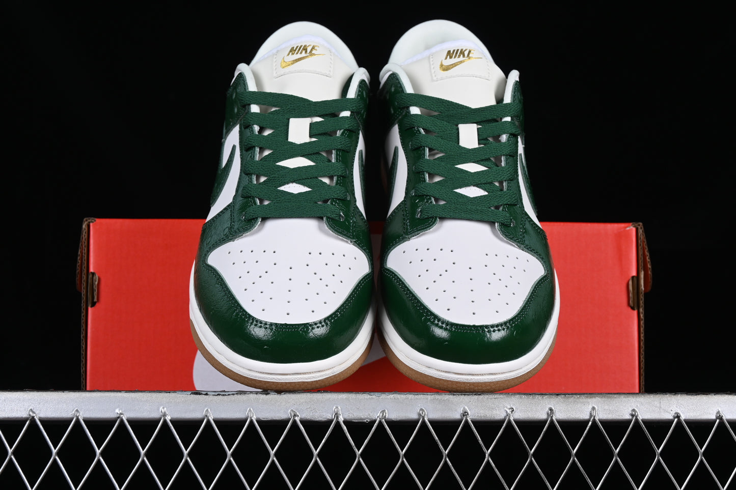Nike Dunk "Green Ostrich"