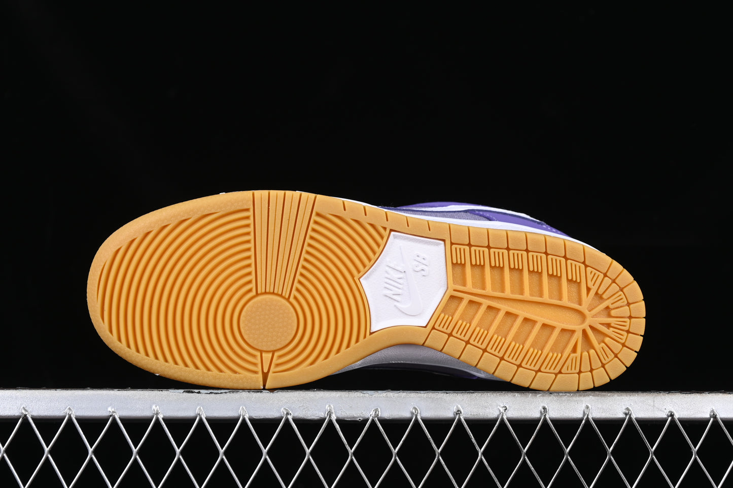 Nike SB Dunk Low Pro "Unbleached Purple"