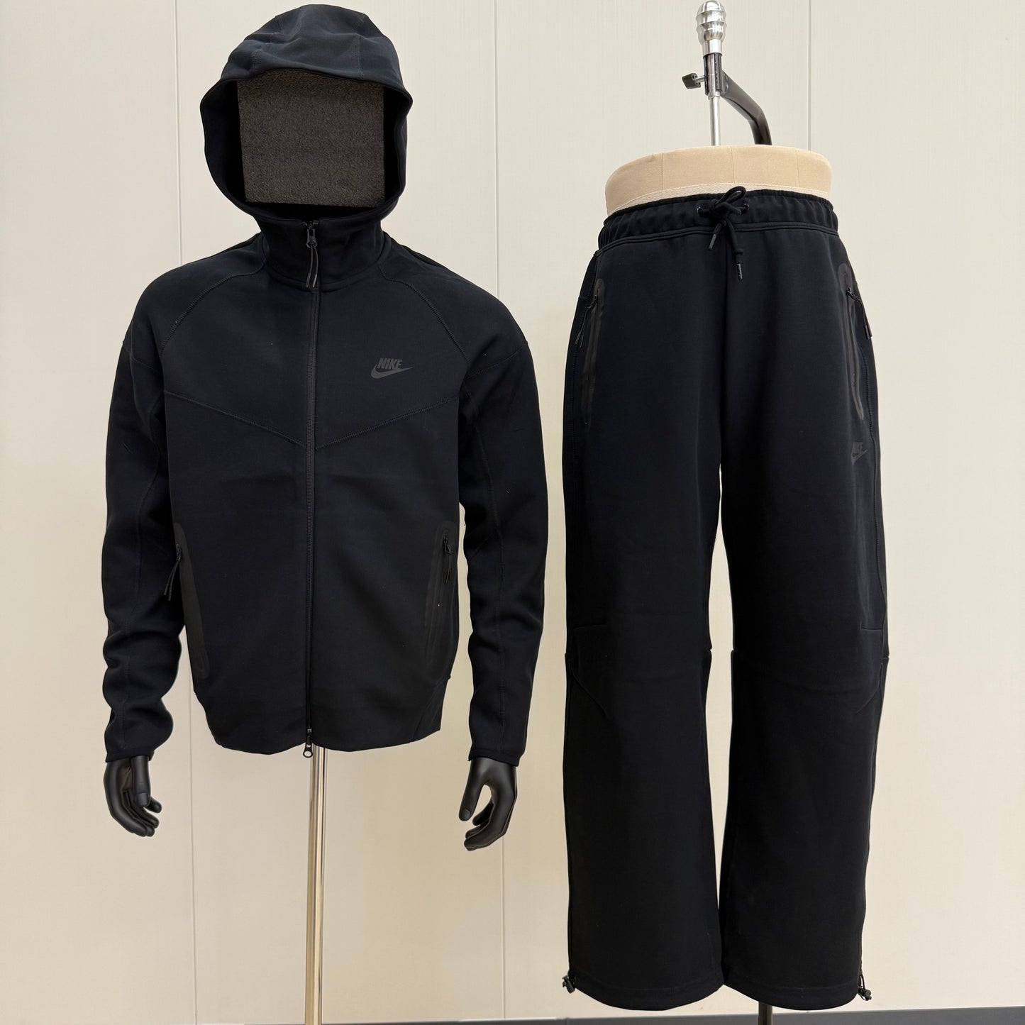 Nike Baggy Black Tracksuit
