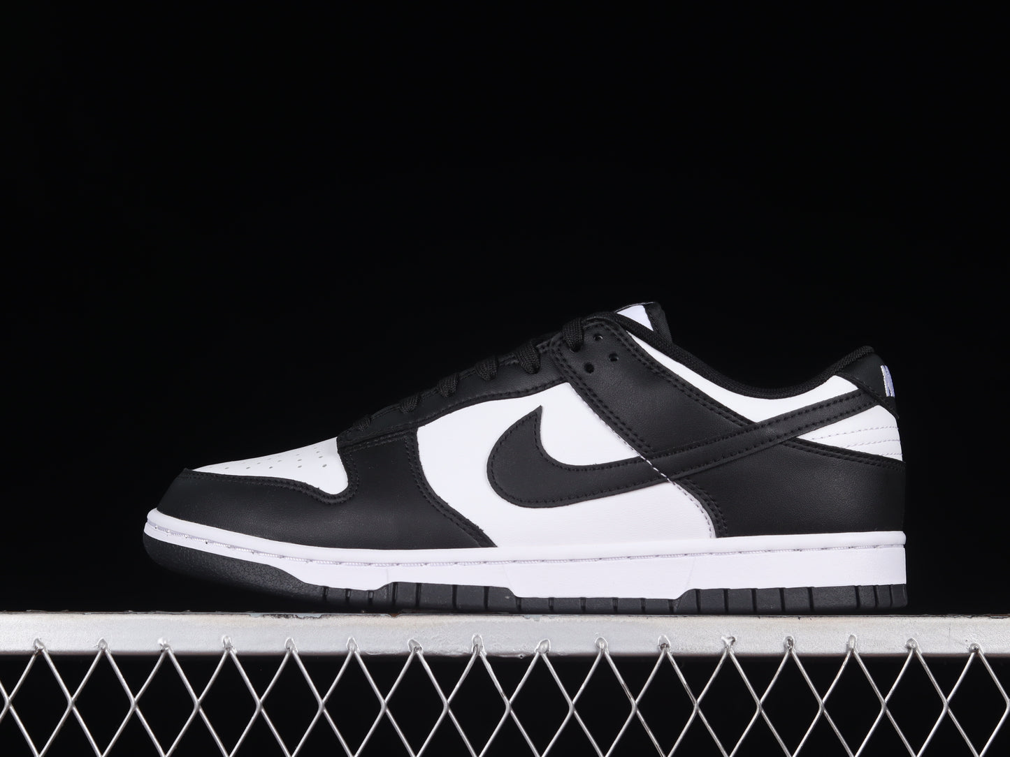 Nike Dunk "Panda"