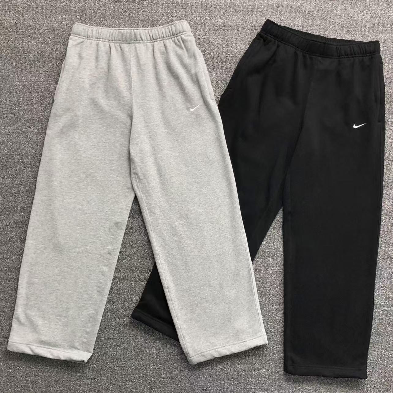 Nike Baggy Joggers