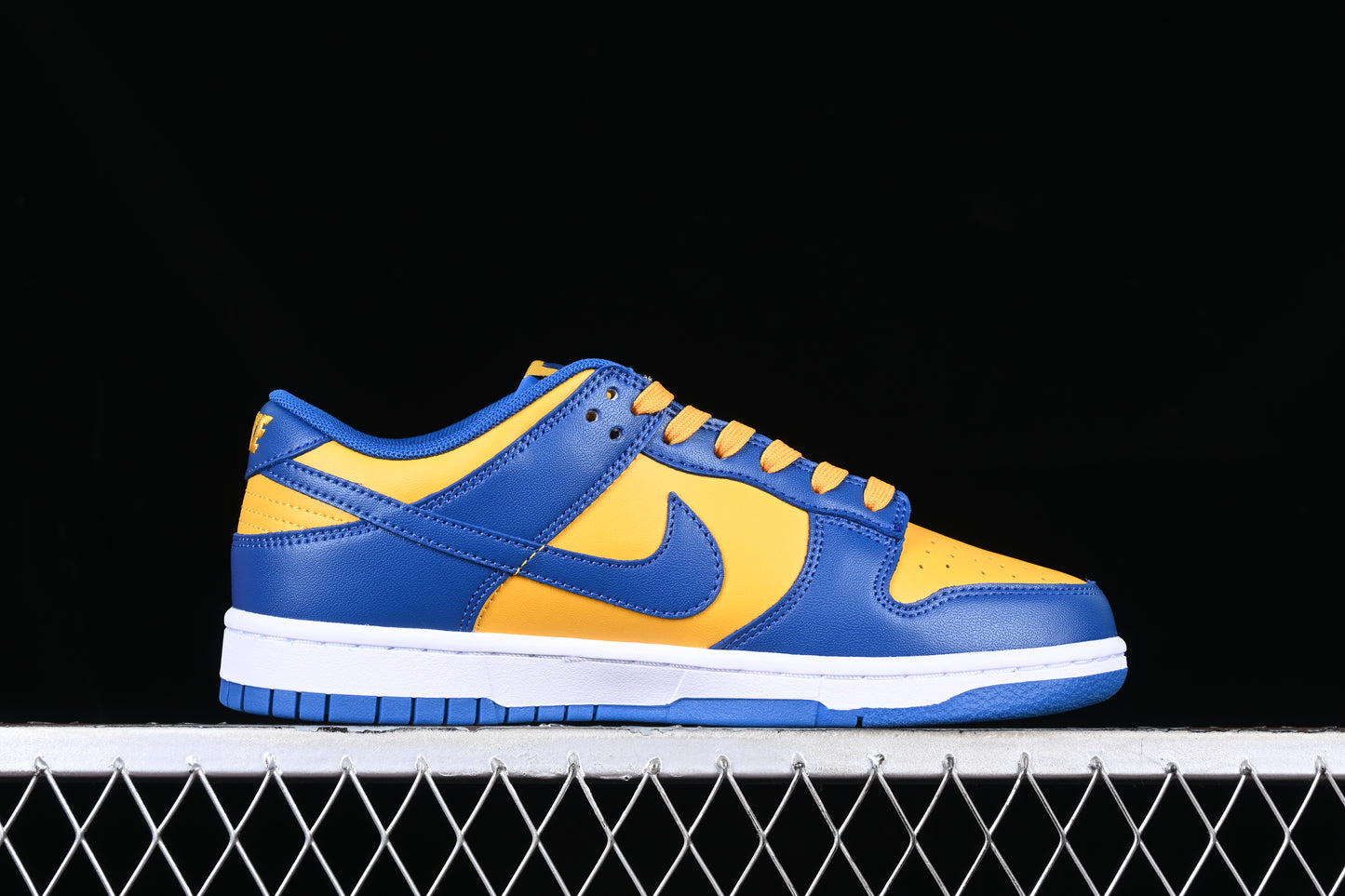 Nike Dunk "UCLA"