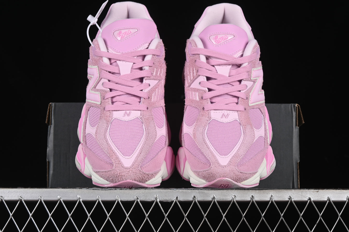 New Balance 9060 Pink