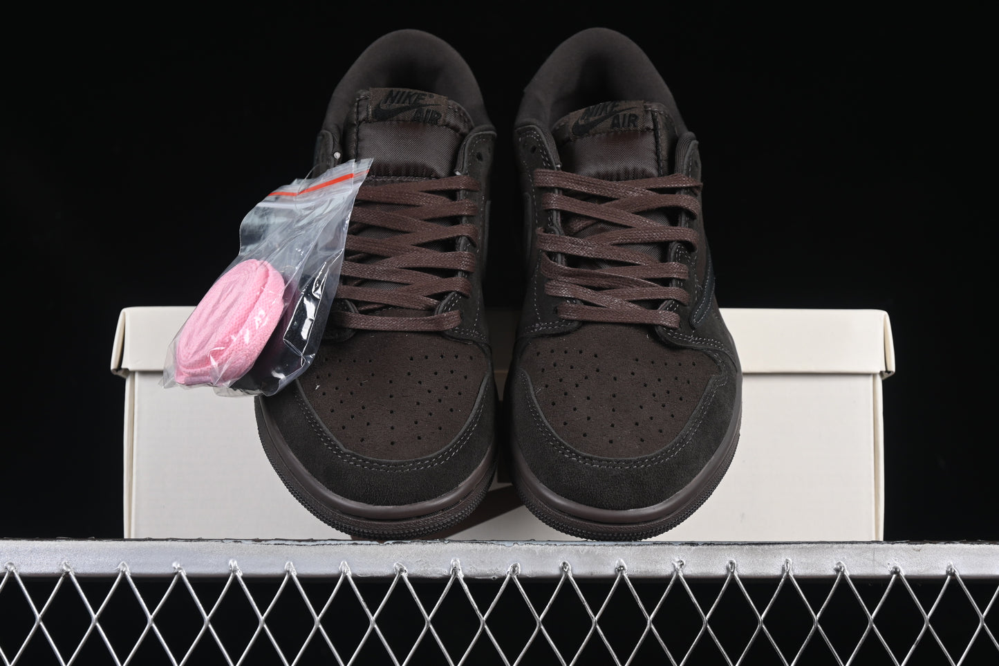 Nike x Travis Scott AJ1 "Velvet Brown"