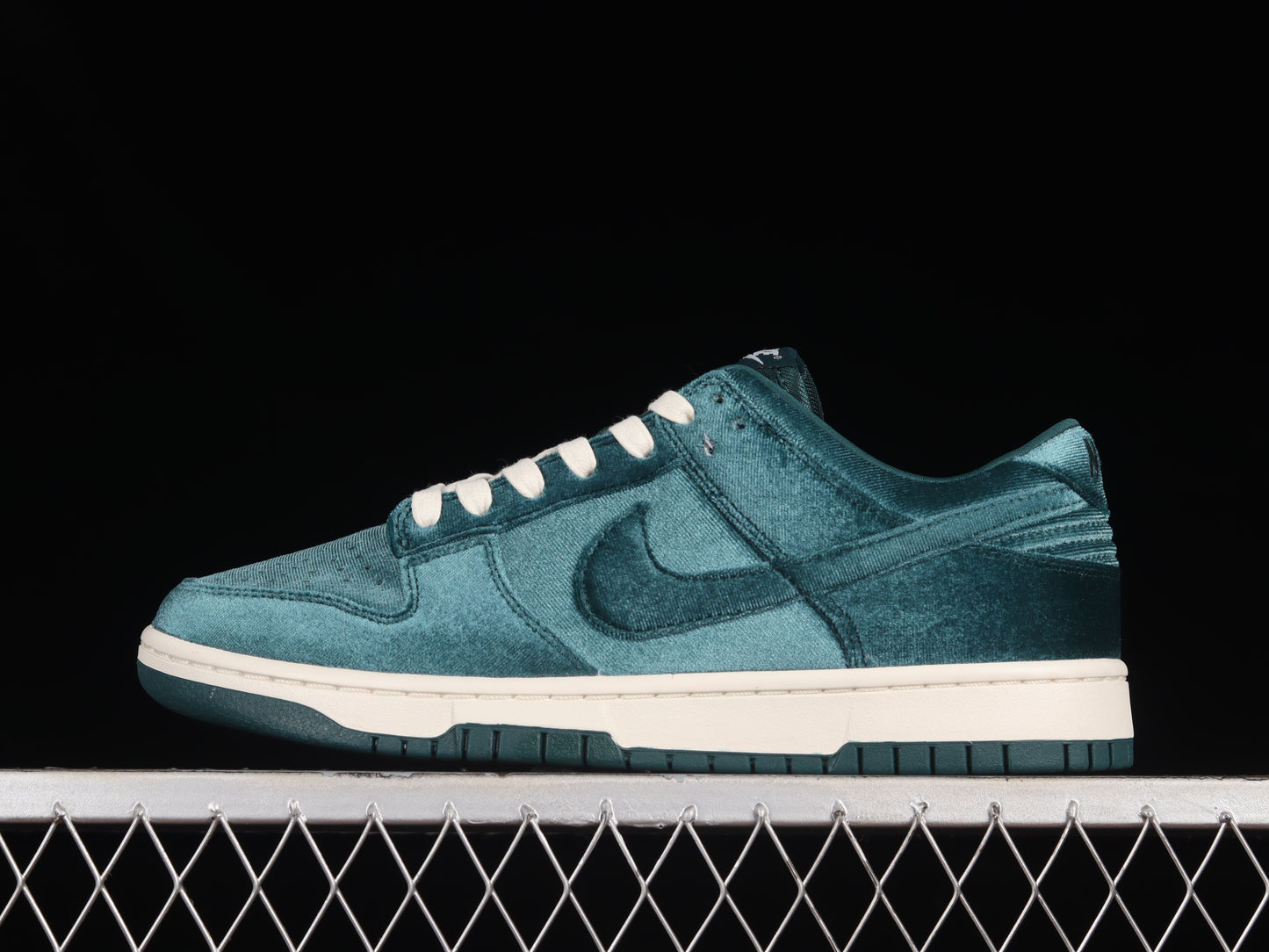 Nike Dunk Dark Atomic