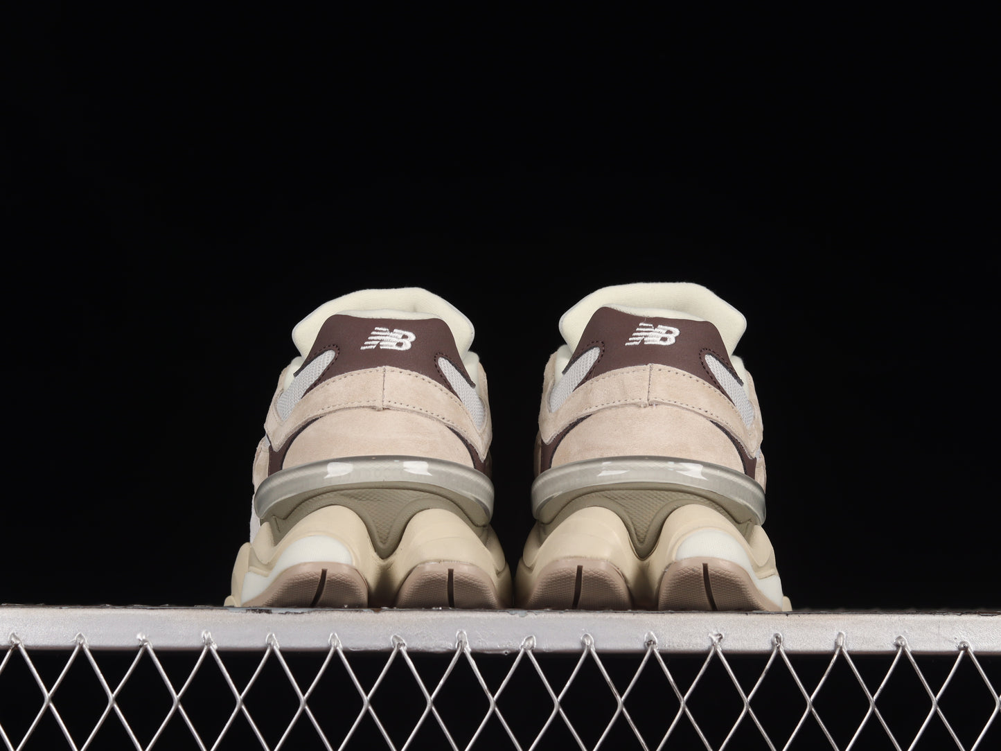 New Balance 9060 Beige/Brown