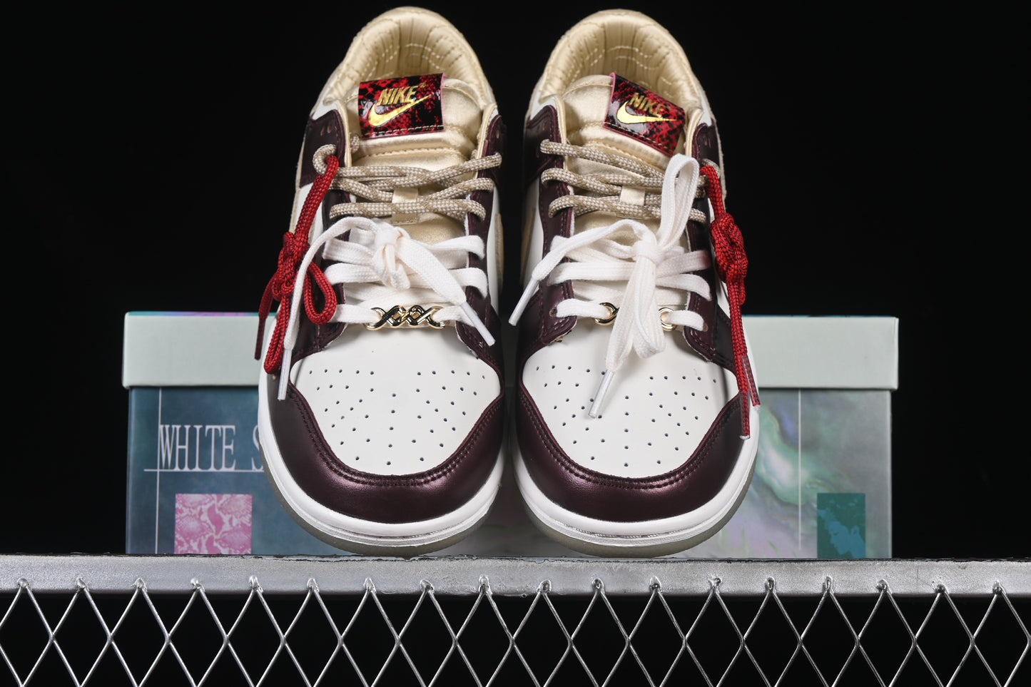 Nike Dunk "Year of the Snake"