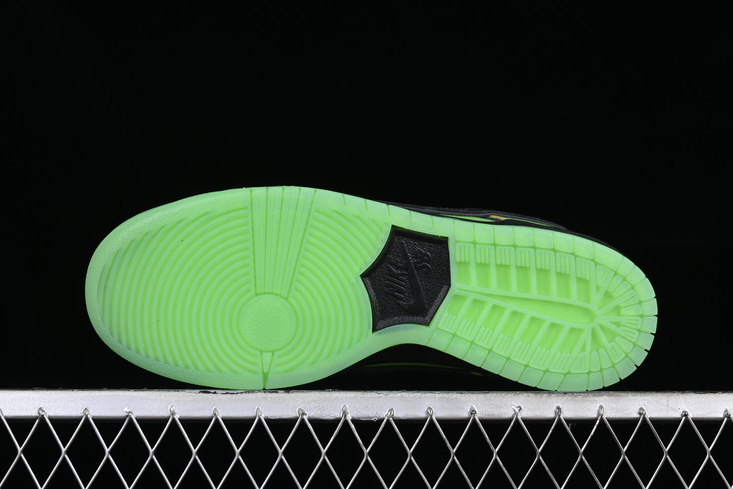 Nike x Powerpuff Girls SB Dunk "Buttercup"