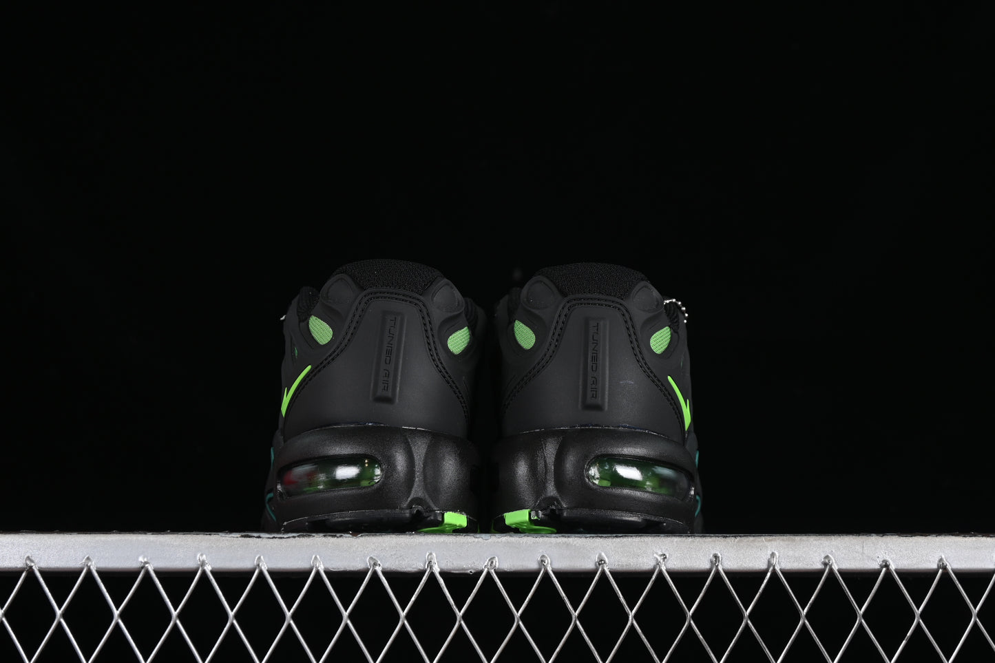Nike Air Max Plus Drift Black Volt
