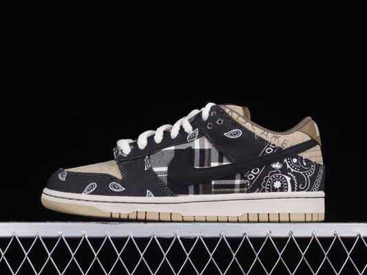 Nike SB Dunk Low Pro x Travis Scott
