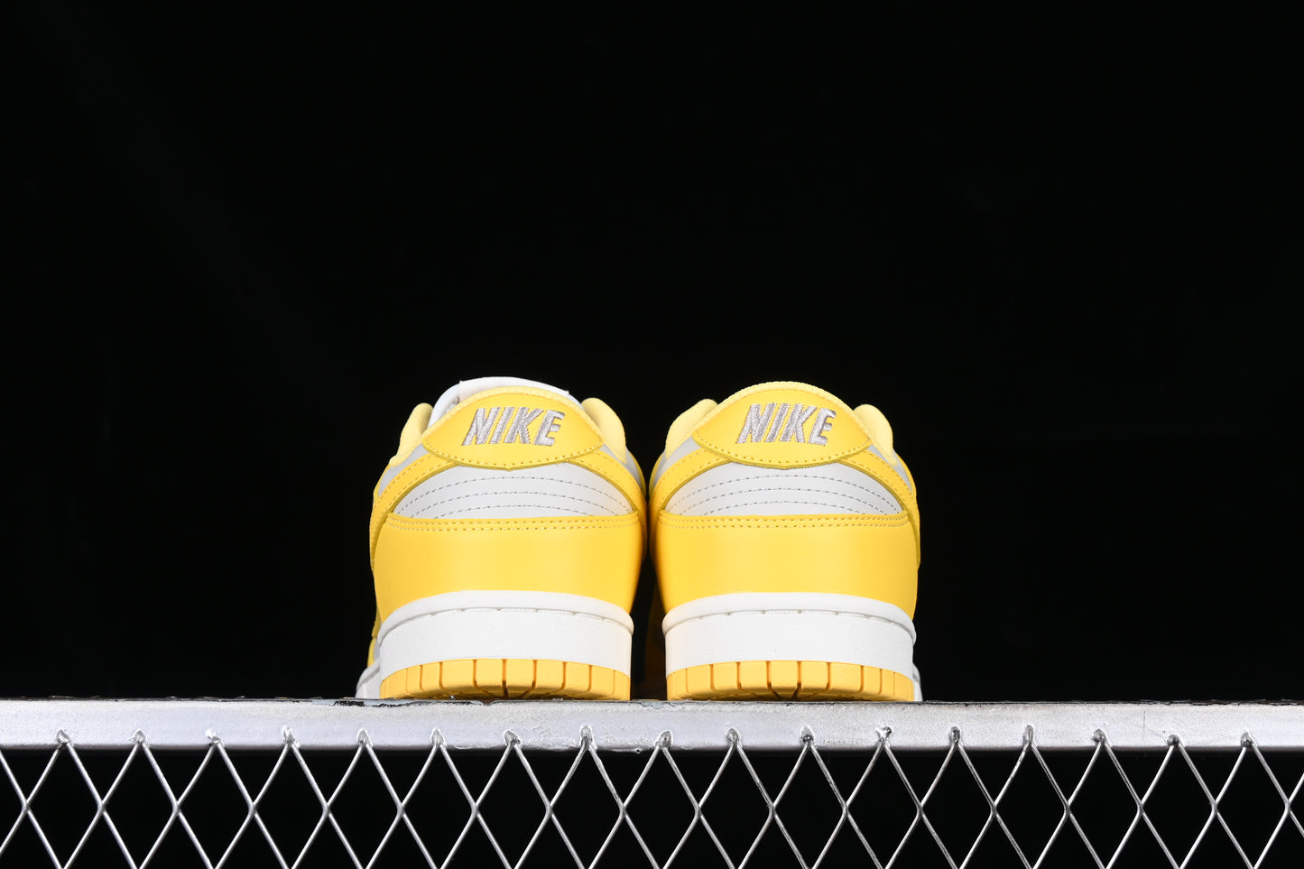 Nike Dunk "Citron Pulse"