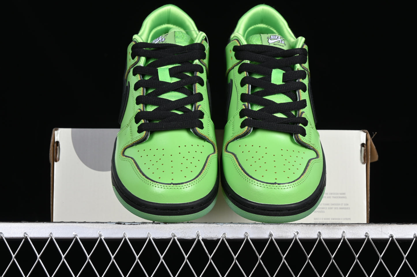 Nike x Powerpuff Girls SB Dunk "Buttercup"