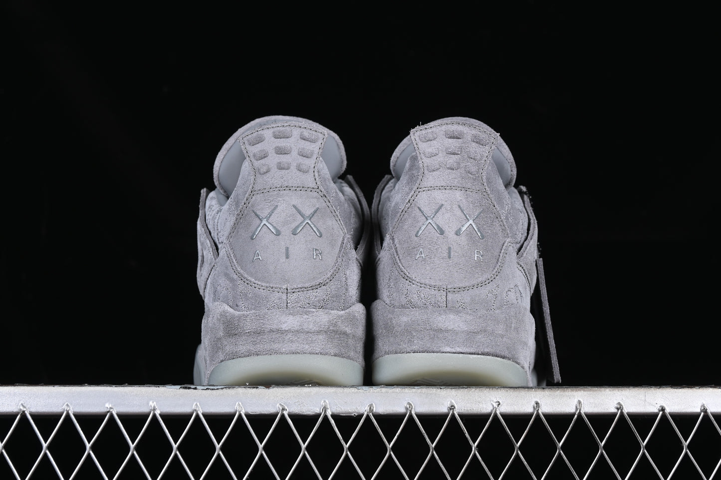 Air Jordan 4 Retro Kaws