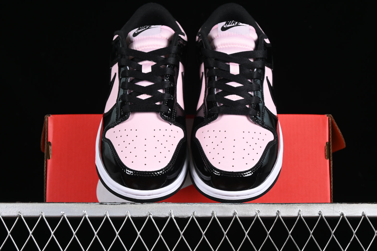 Nike Dunk Black & Pink