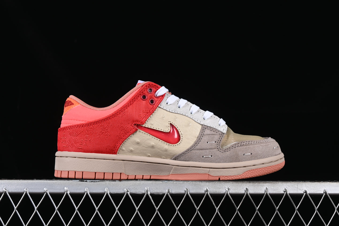 Nike SB DUNK Low Pro The CLOT