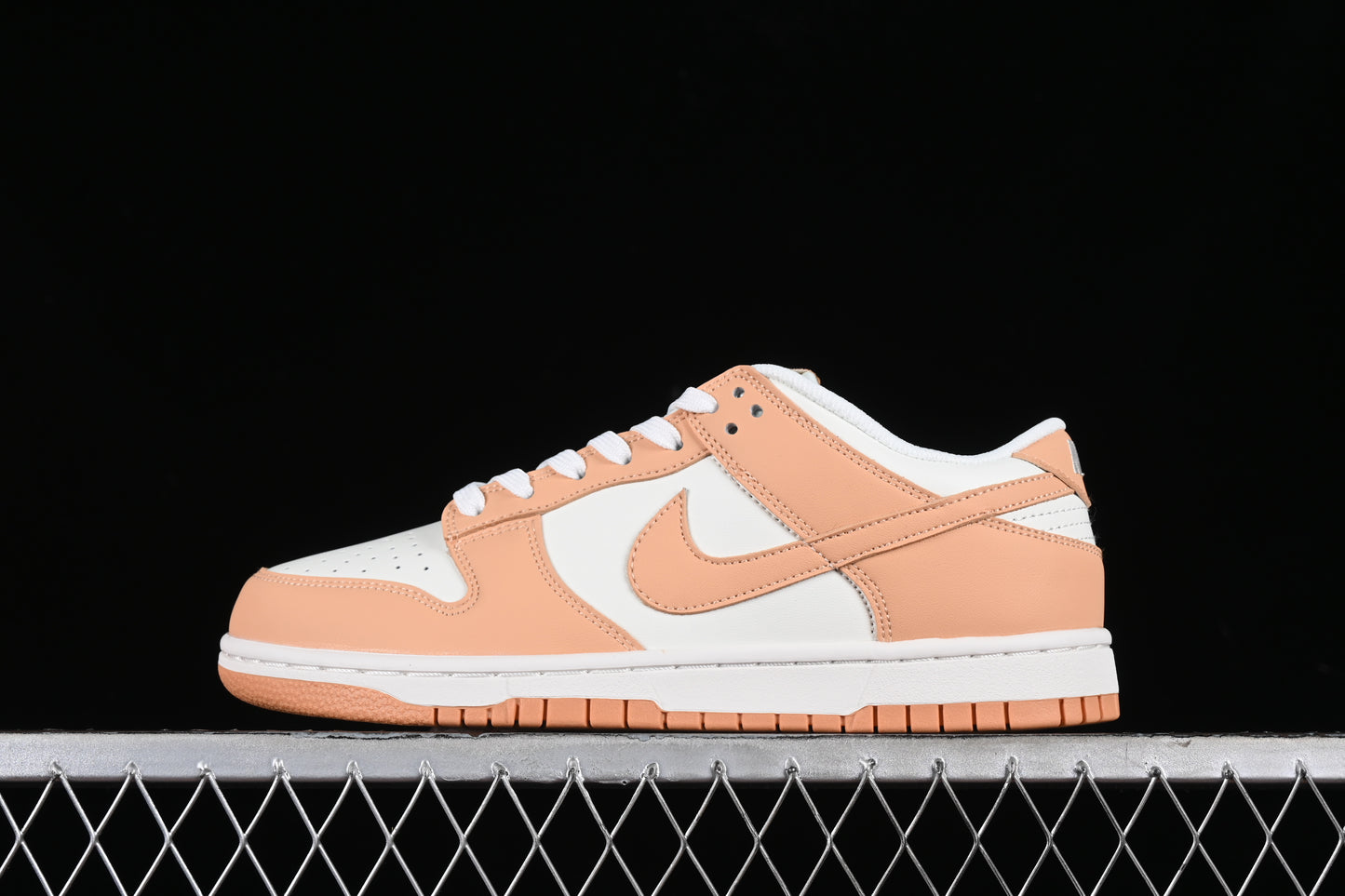 Nike Dunk "Harvest Moon"