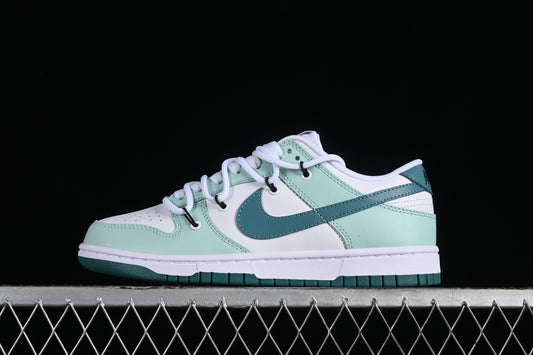 Nike Dunk Custom "Blue/White"