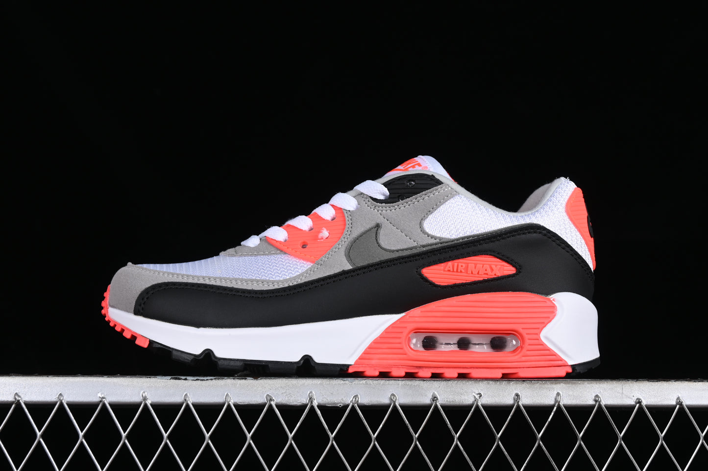 Nike Air Max 90 "Radiant Red"