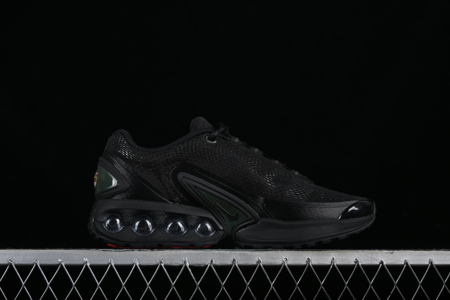 Nike Air Max DN x Supreme