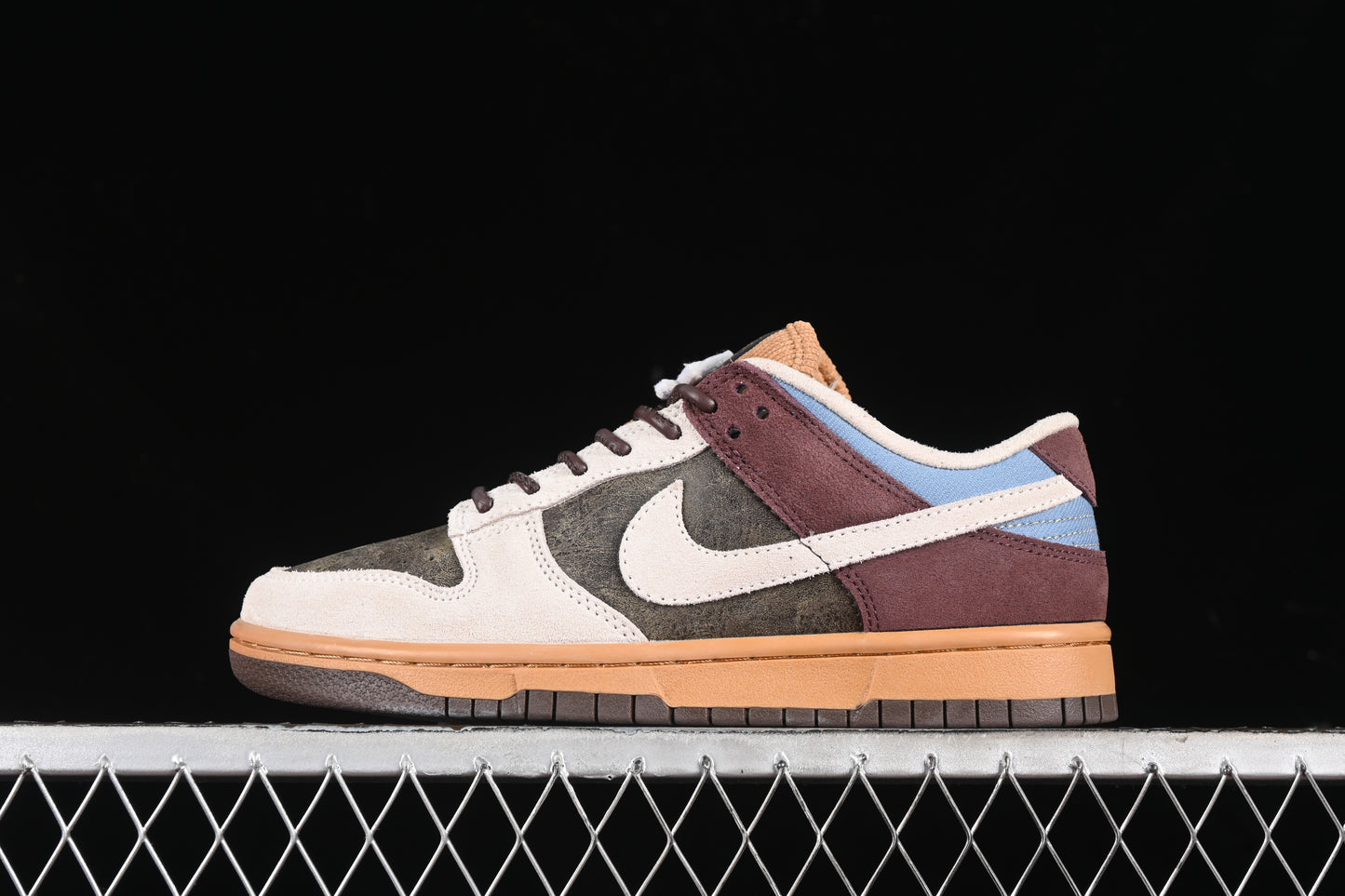 Nike Dunk Low "Love & Peace"