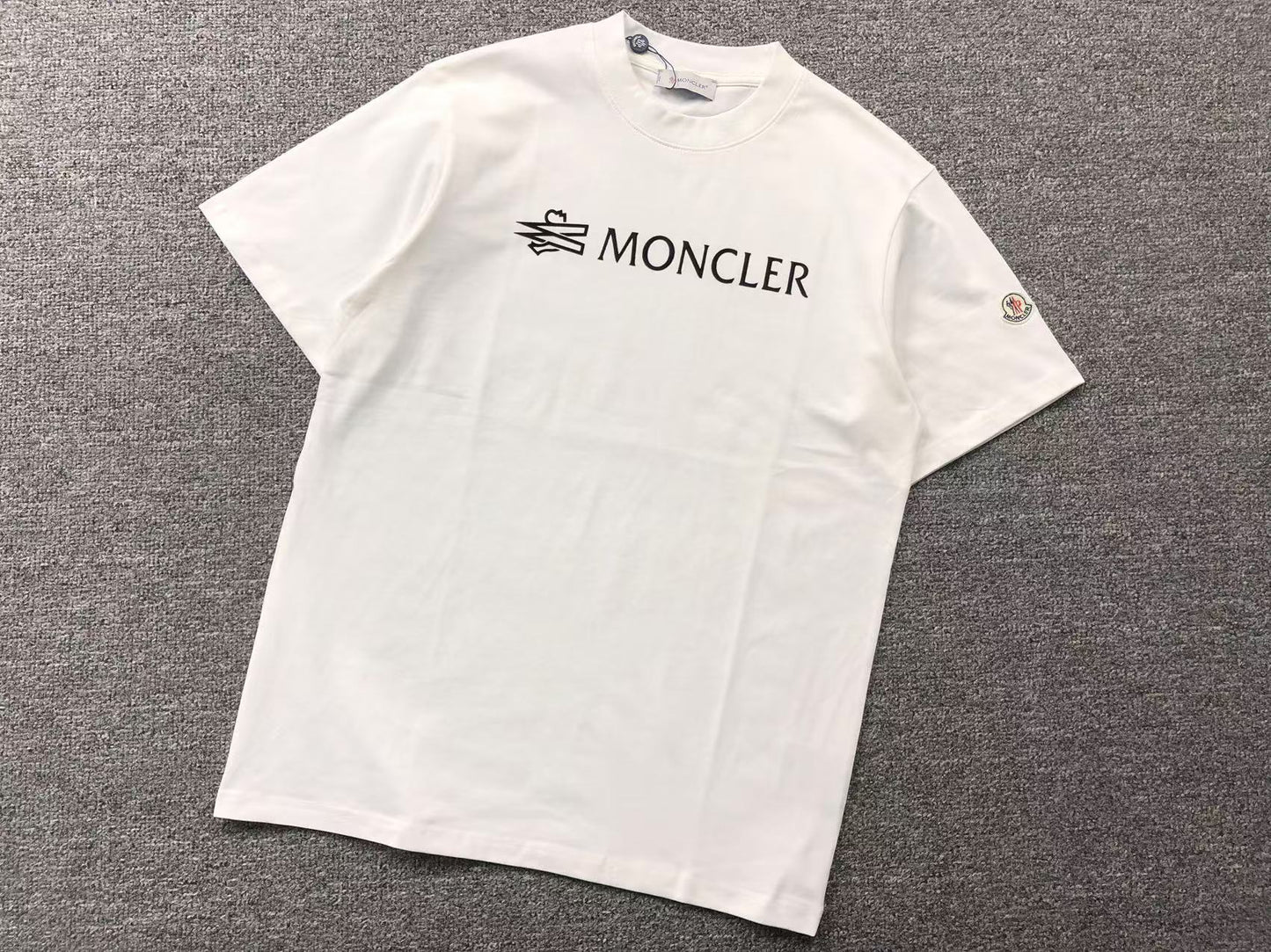 Moncler T-Shirt (Black/White)