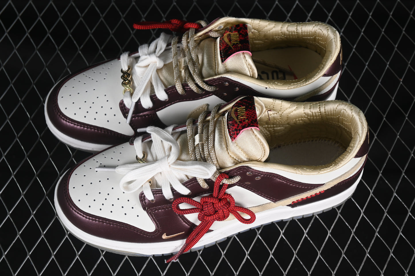 Nike Dunk "Year of the Snake"
