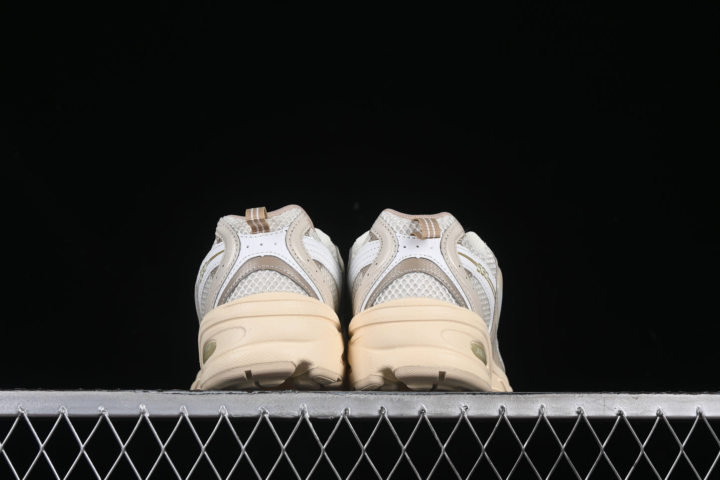 New Balance 530 Beige Angora
