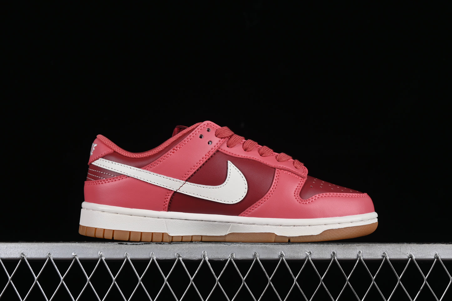 Nike Dunk "Desert Berry@