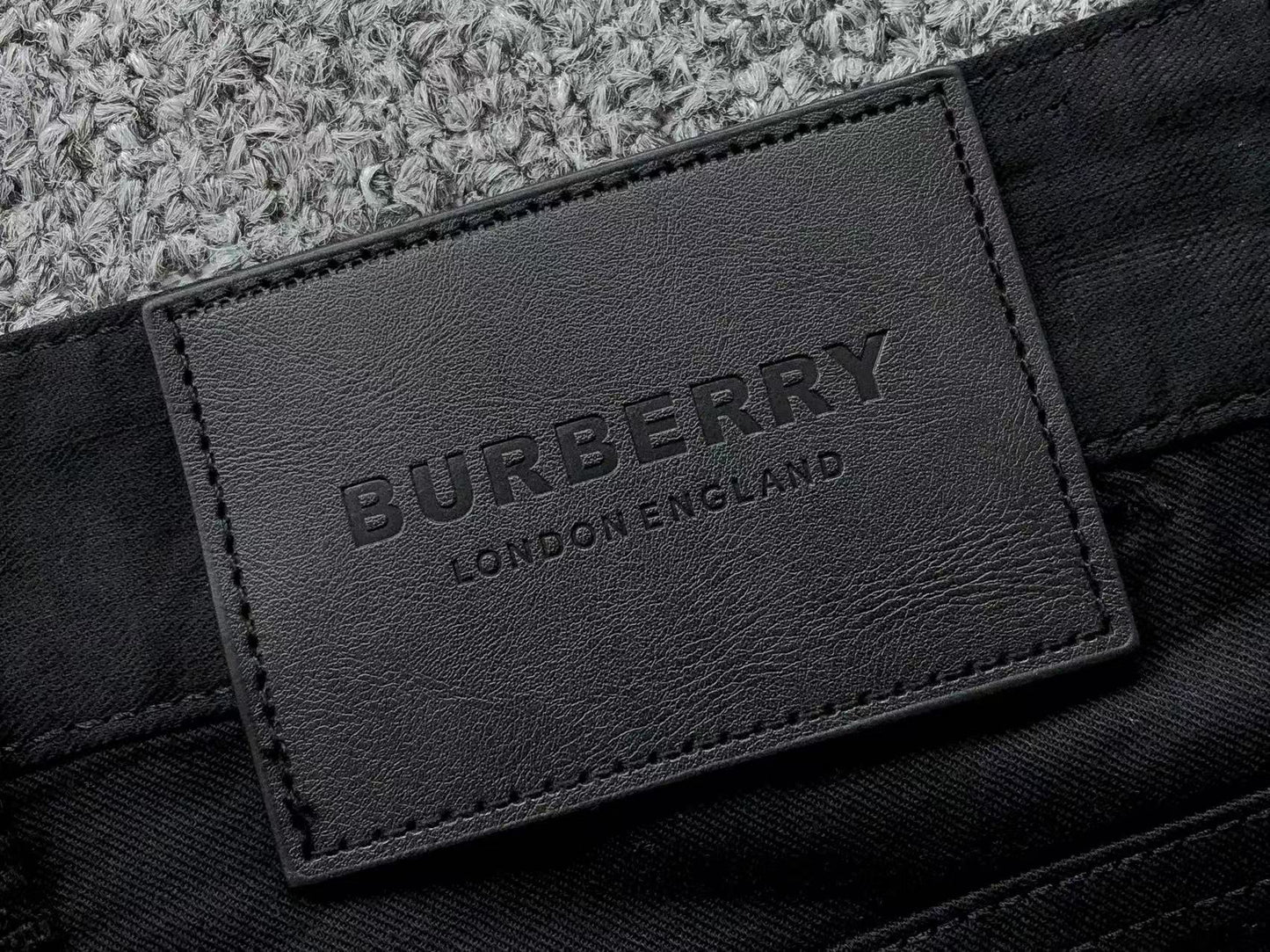 Burberry Chinos