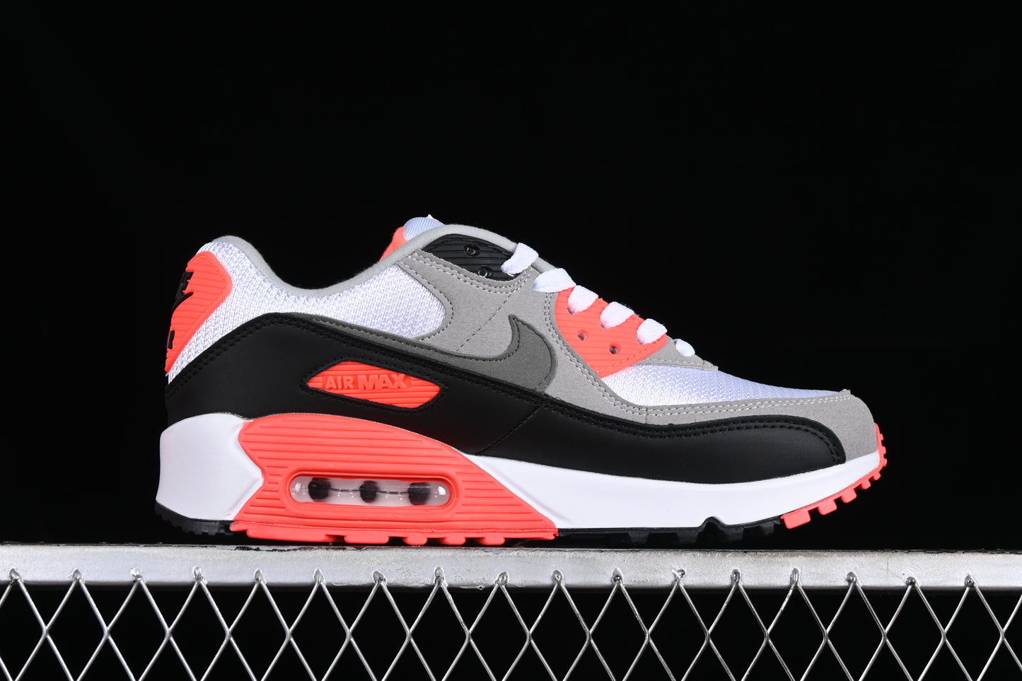 Nike Air Max 90 "Radiant Red"