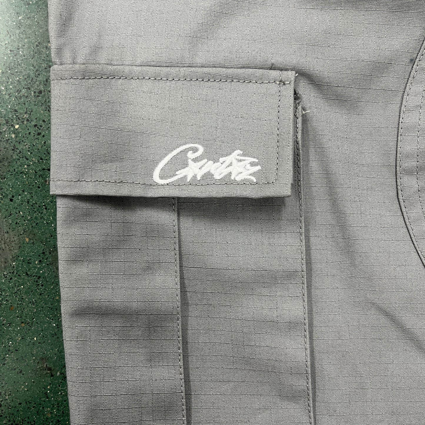 Corteiz Island Cargo Baggy Grey