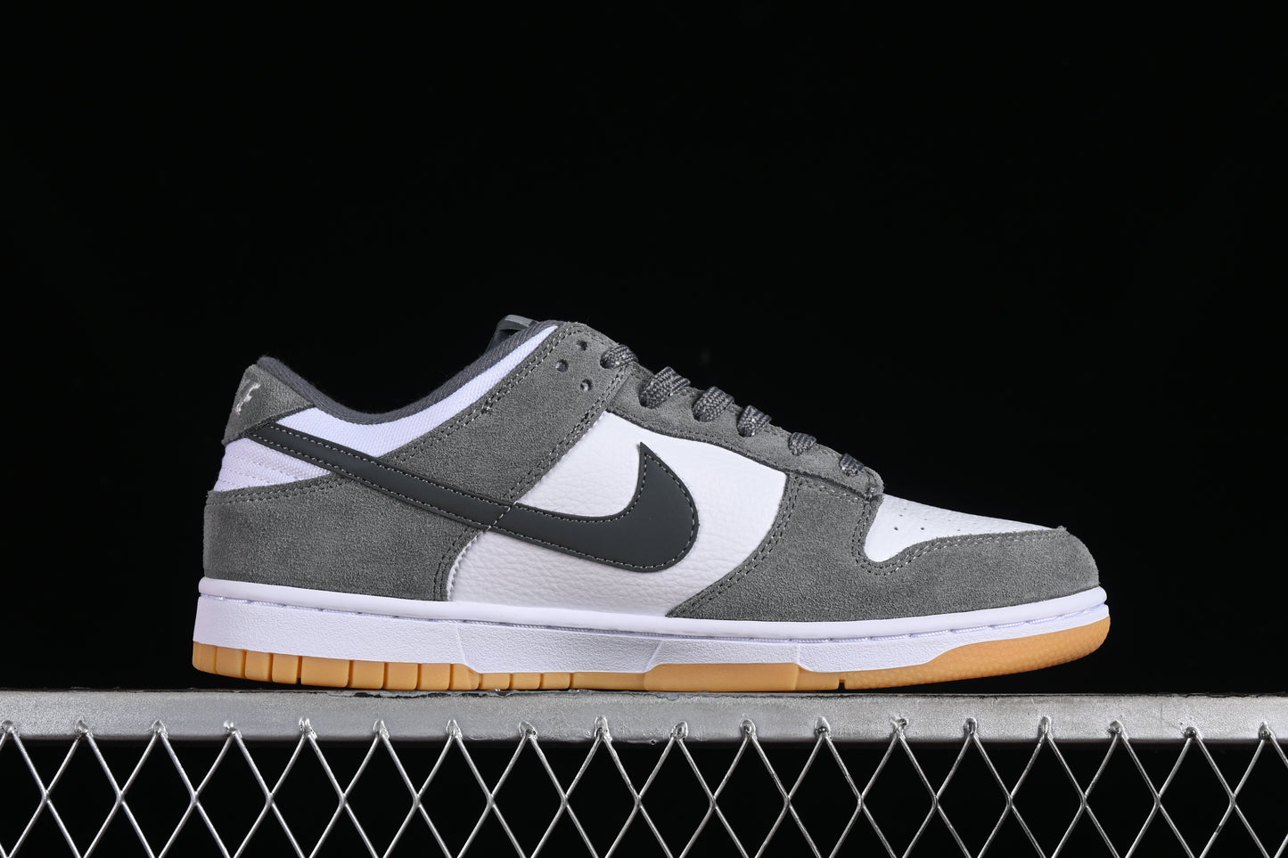 Nike Dunk "Smike Grey"