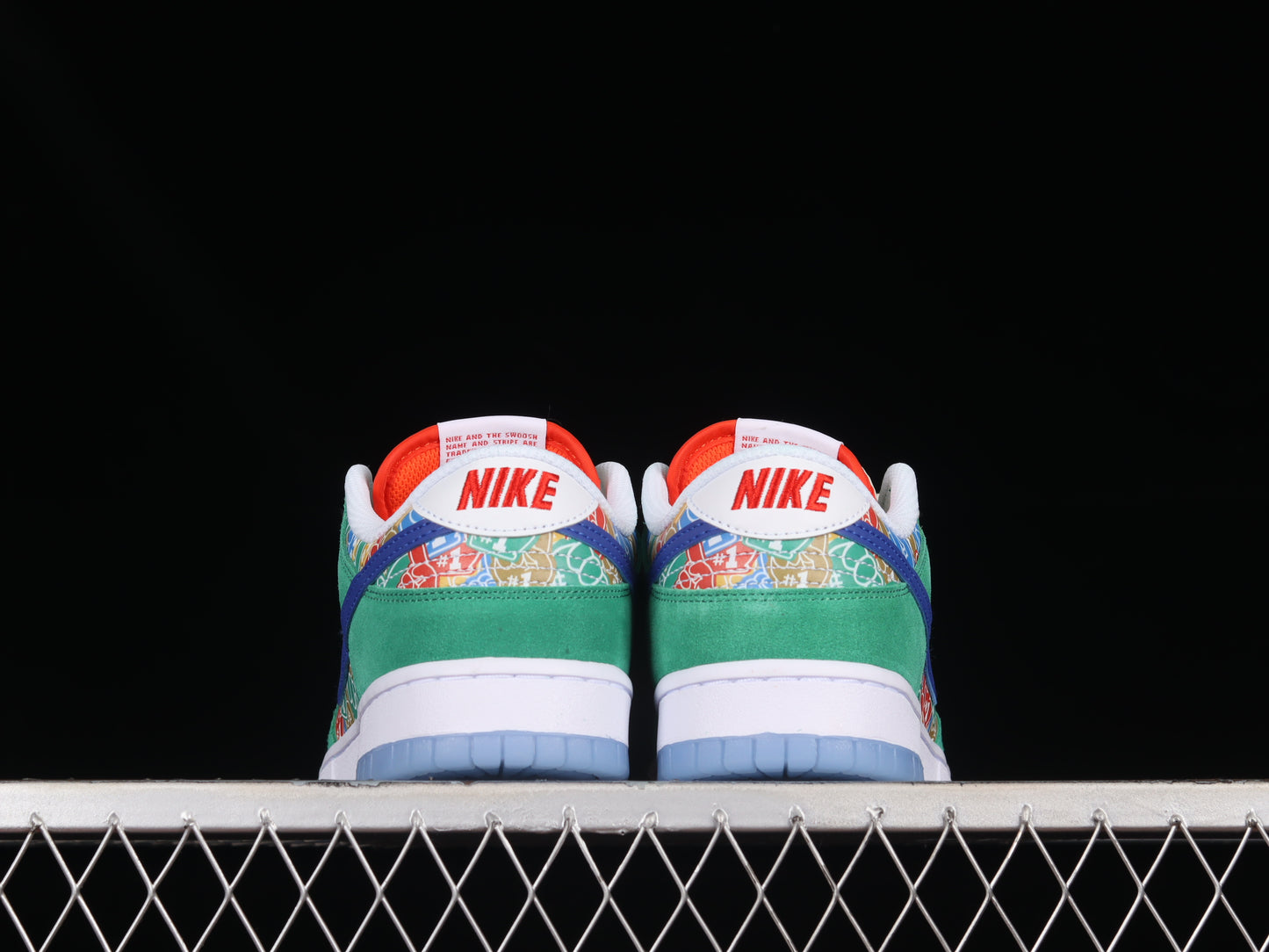 Nike Dunk "Foam Finger"