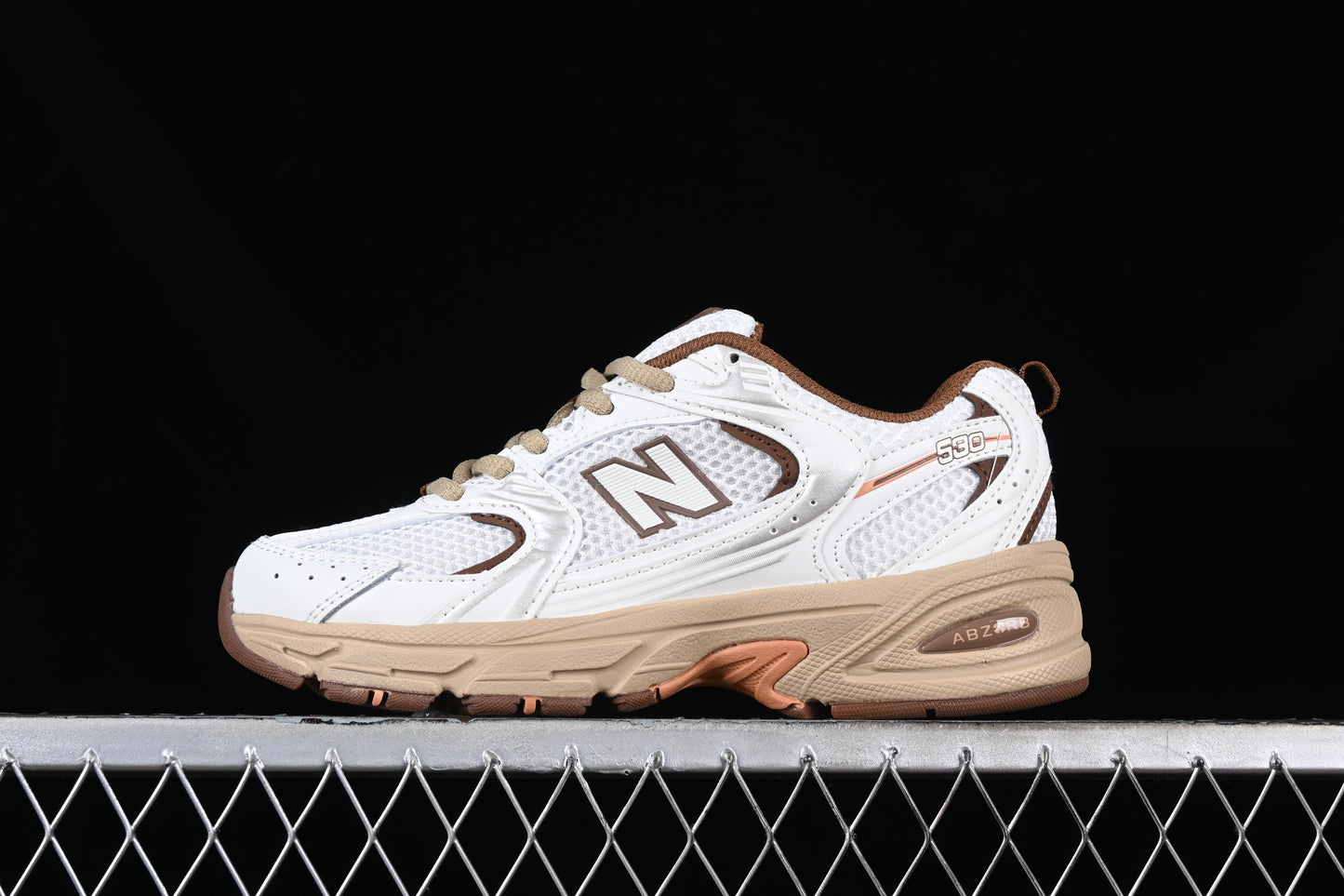 New Balance 530 White/Brown