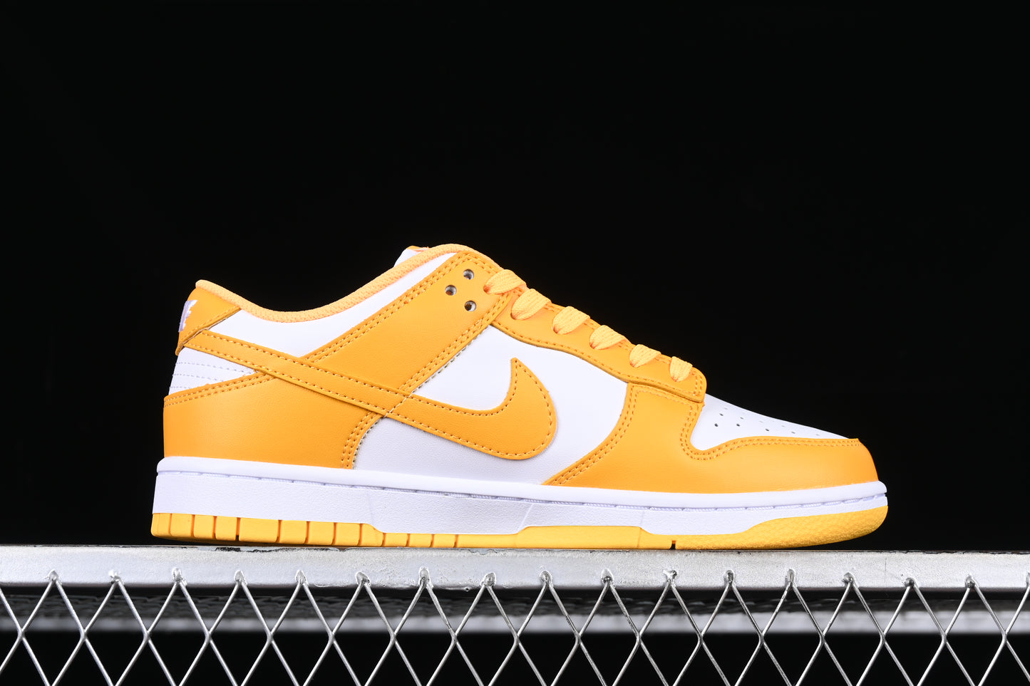 Nike Dunk "White/Yellow"