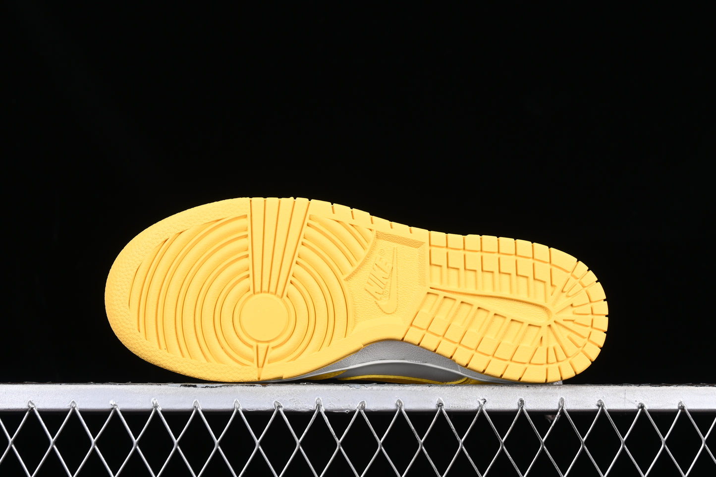 Nike Dunk "Citron Pulse"