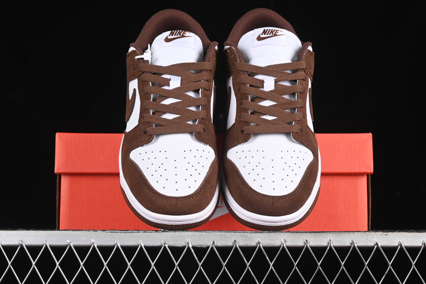 Nike Dunk "Brown Velvet"