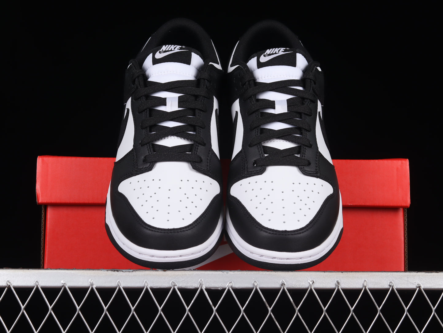 Nike Dunk "Panda"