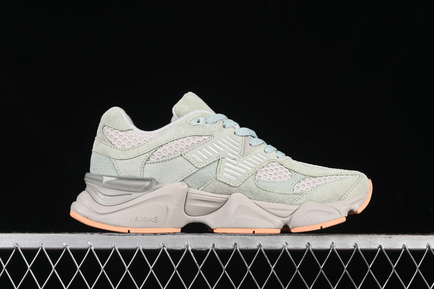 New Balance 9060 Whitaker