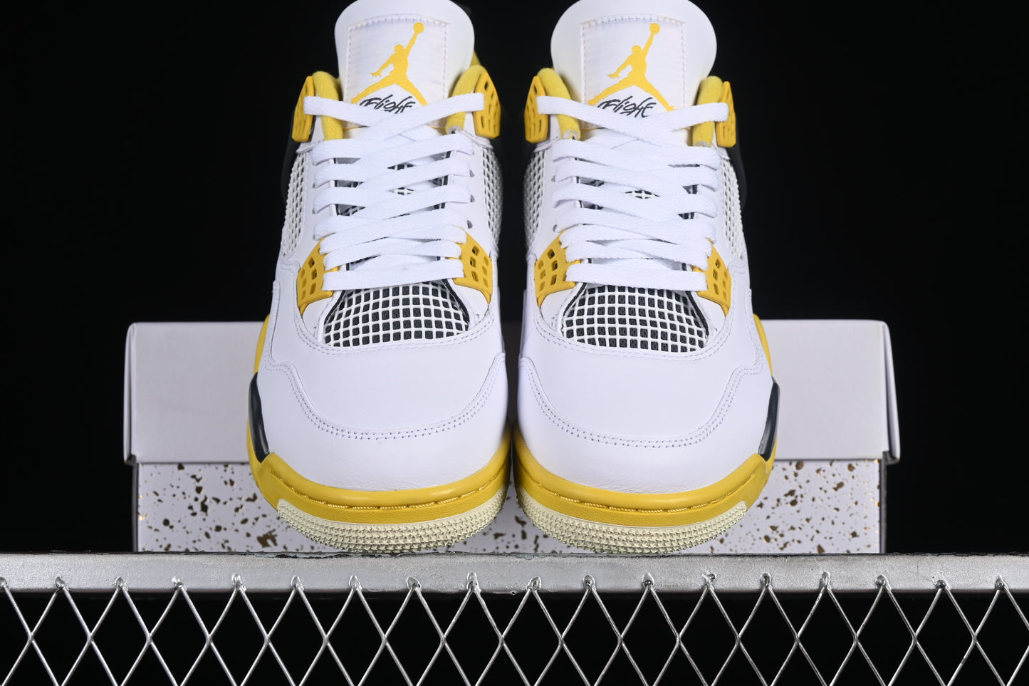 Air Jordan 4 "Vivid Sulfur"