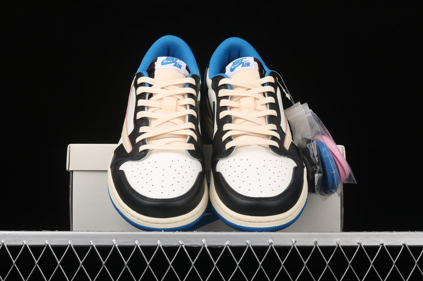 Travis Scott x Fragment Air Jordan 1 Low OG SP