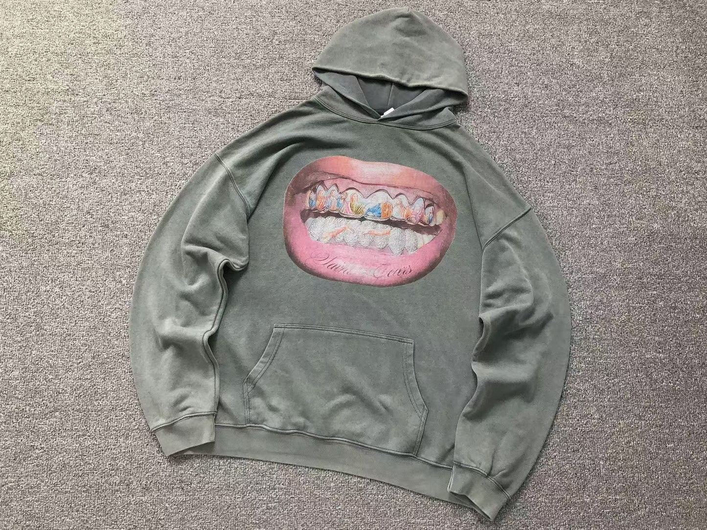 Saint Michael Hoodie (2 cores)
