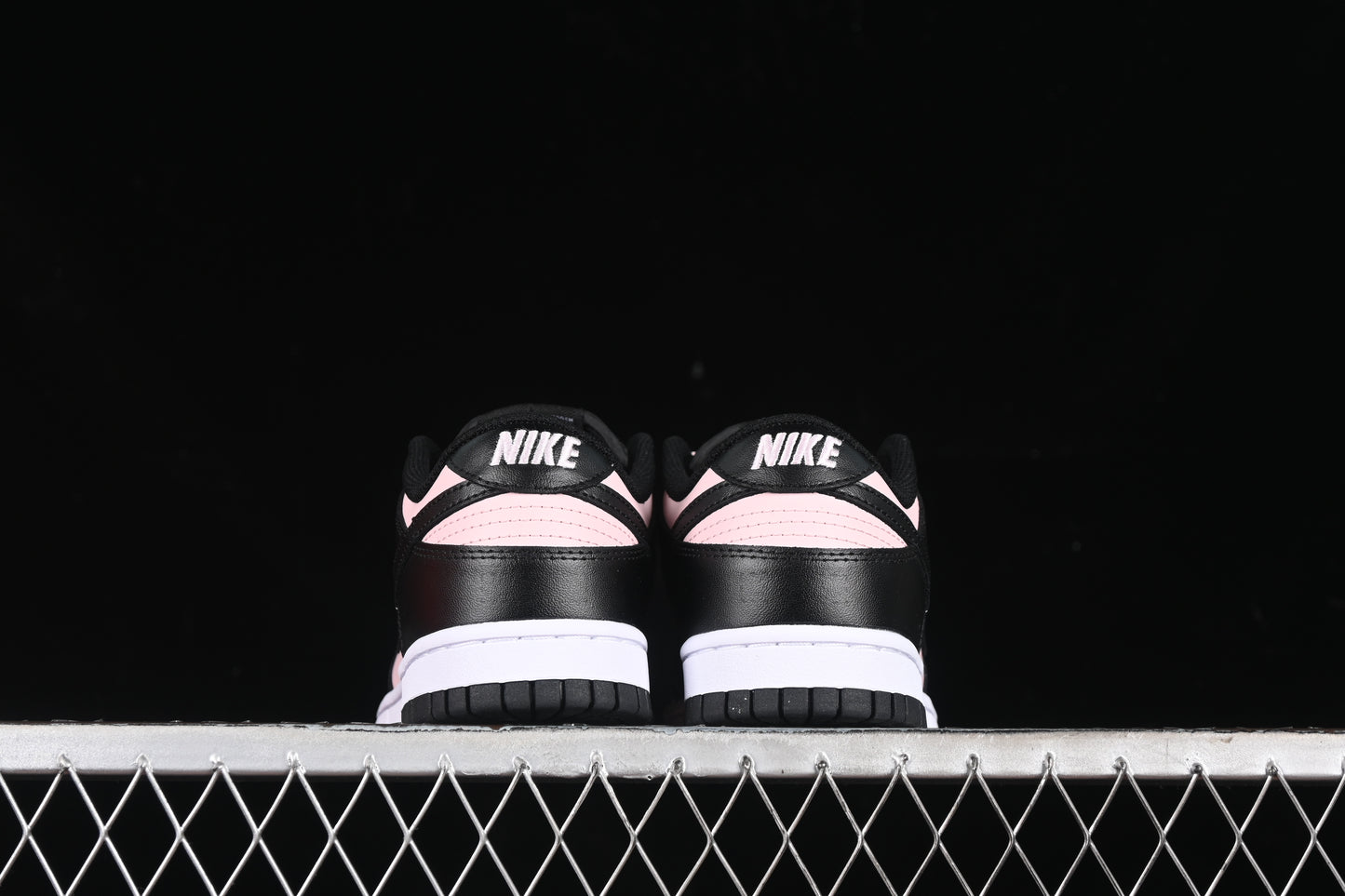 Nike Dunk "Black/Pink"