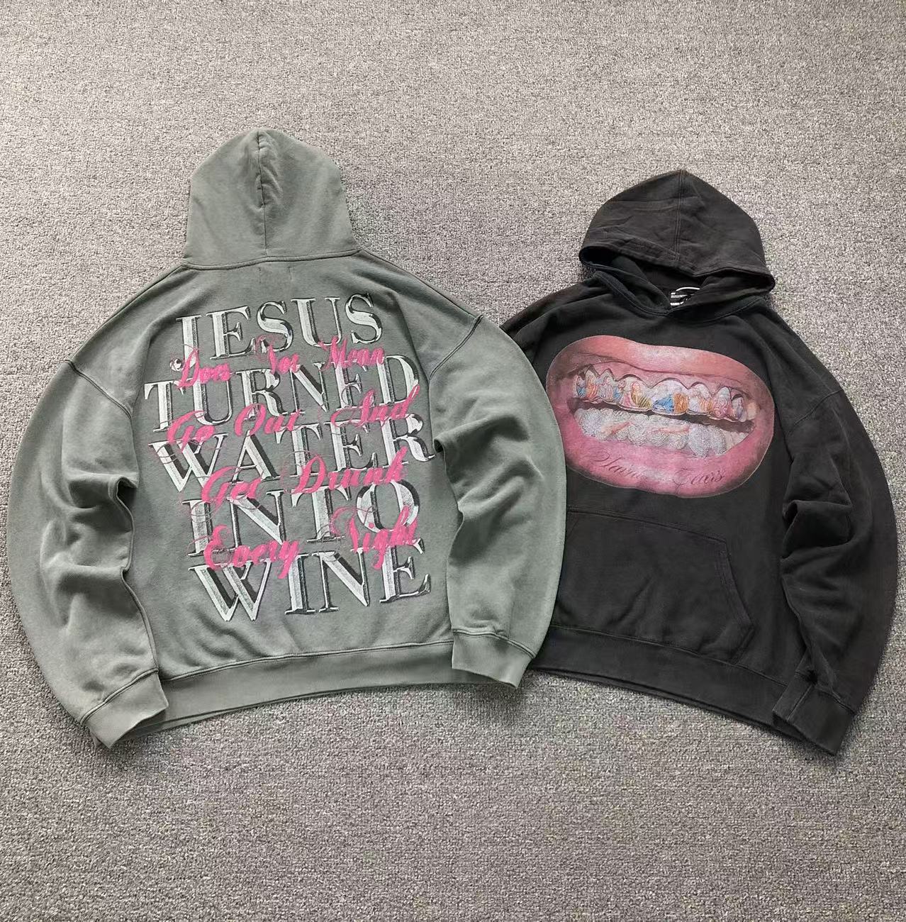 Saint Michael Hoodie (2 cores)