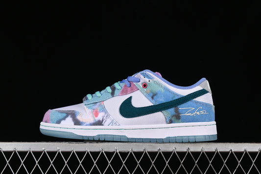 Nike SB Dunk Low Futura Laboratories