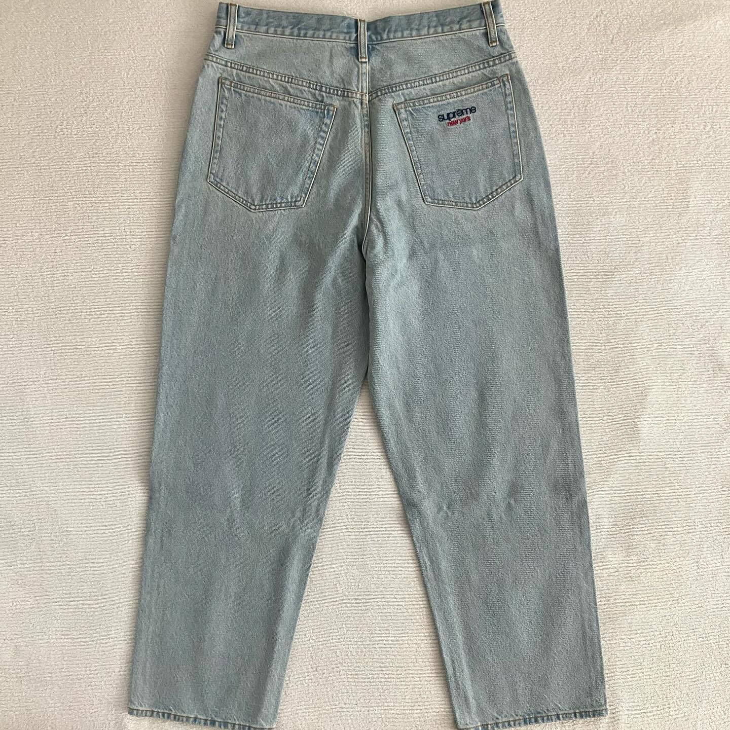 Supreme Simple Baggy Jeans
