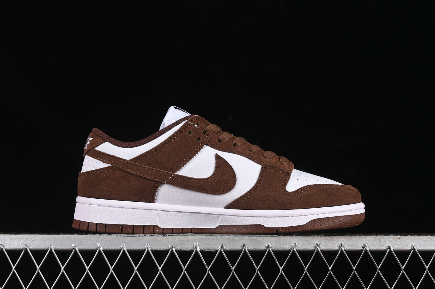 Nike Dunk "Brown Velvet"